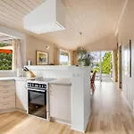 Tineke - 800m From The Sea By Interhome Fano