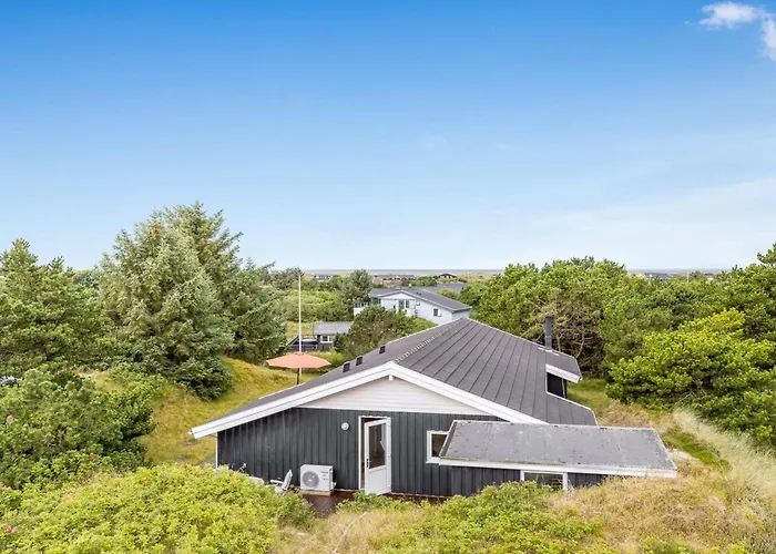 Tineke - 800m From The Sea By Interhome Holiday home