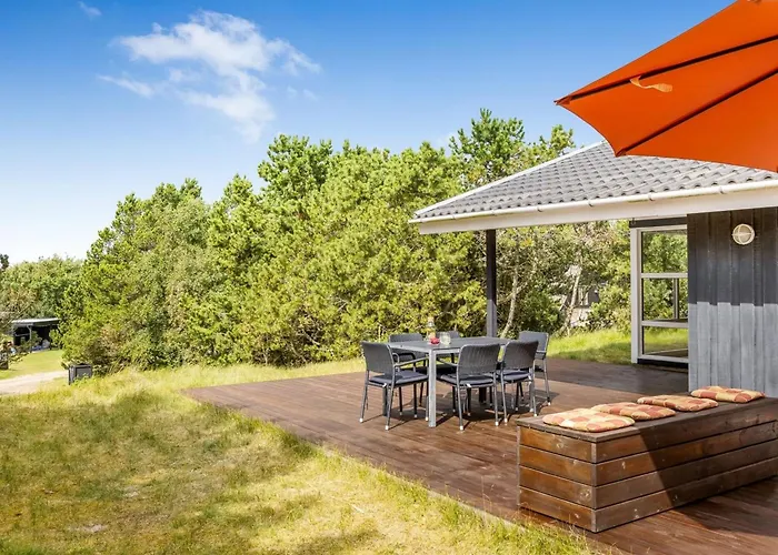 Holiday home Tineke - 800m From The Sea By Interhome